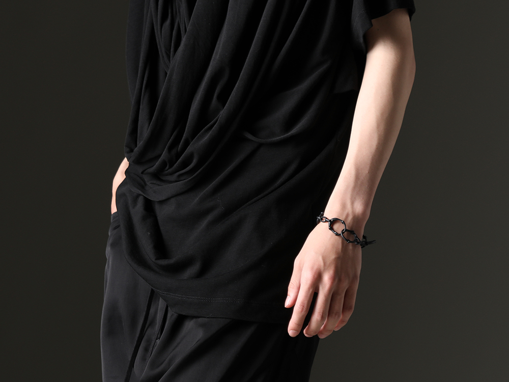 JULIUS - Dress drape-neck design to suit the situation - 819CUM5-black(Cotton/Cupro Jersey Drape Neck Short Sleeve T-Shirt Black) - 2-004