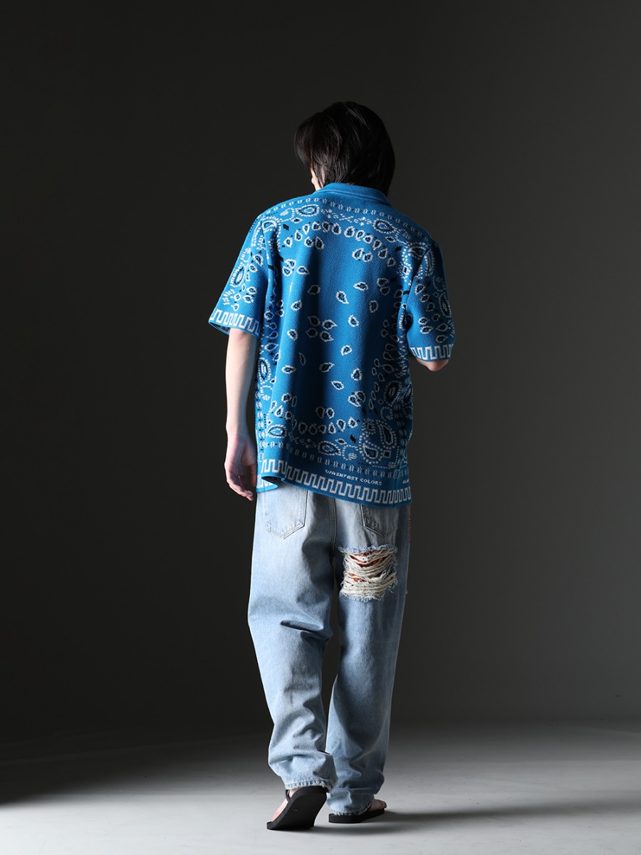 ALANUI / TAKAHIROMIYASHITATheSoloist. - Street style mainly composed of black - LMHS23-022(Bandana Piquet Shirt Blue Swim Multi) LMYS23-200(Baggy Denim Patchwork Jeans) sgf.0001SS23(natural material sandals.) - 3-003