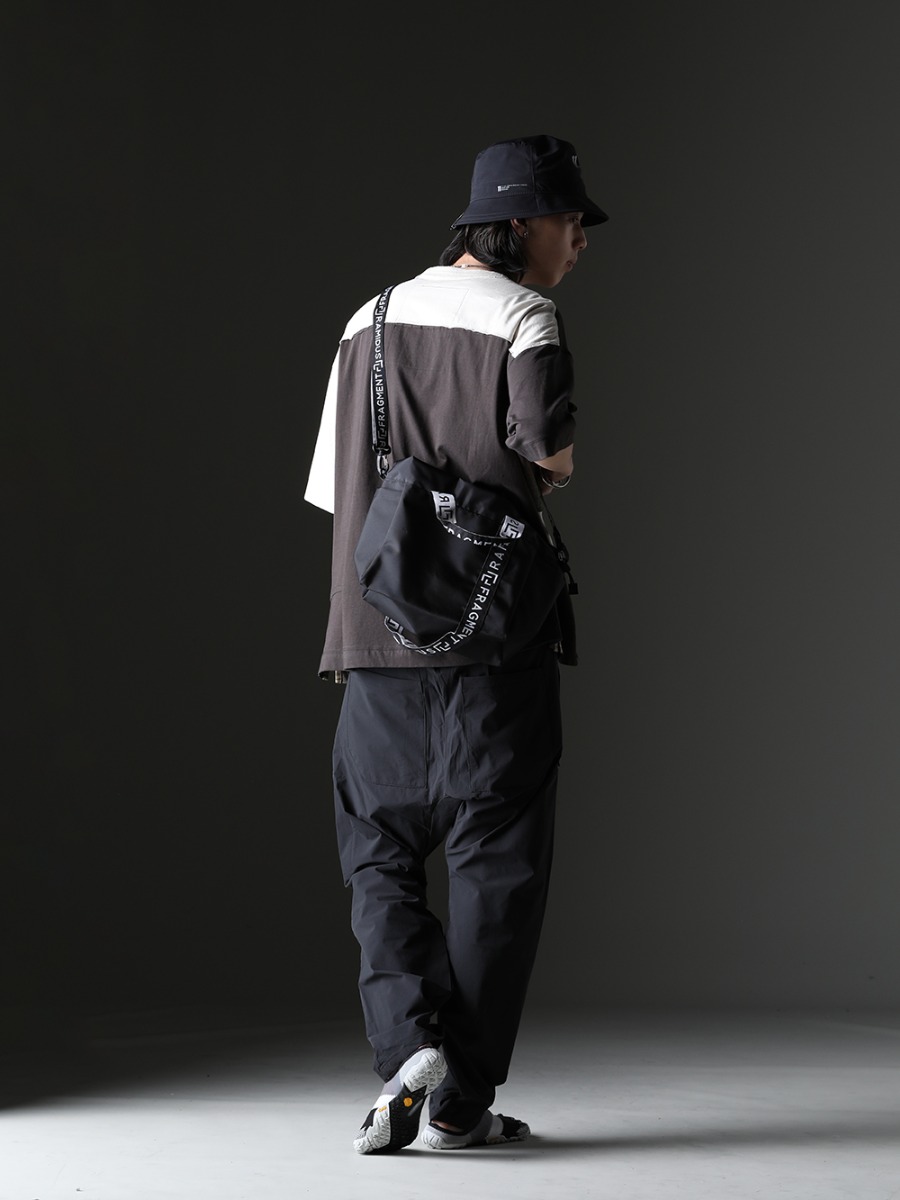 ZIGGY CHEN / 11 by Boris Bidjan Saberi / RAMIDUS / WERKSTATT:MÜNCHEN / TAKAHIROMIYASHITATheSoloist. - The look is rough, yet has a sense of individuality. - 0M2310212(Assymetrical Patchwork T-Shirt) ST-BUCKET-GORE-TEX-11XNE(11 by BBS × New Era - BUCKET GORE-TEX) B008041(RAMIDUS 2WAY POUCH (M)) M3851(Choker Faith Love Hope) 14M2591(Bracelet Tag) 15M1001(Signet Ring Oval Hammered) 15M2633(Bracelet Wild Links Closure) M2211(Bracelet Crossed) 14M1370(Ring Mixed Chain) P22-F1343-Black(P22 F1343 Black) sf.0008SS23-Black(nin-sabo-soloist.(fivefinger slip on) Black) - 1-004