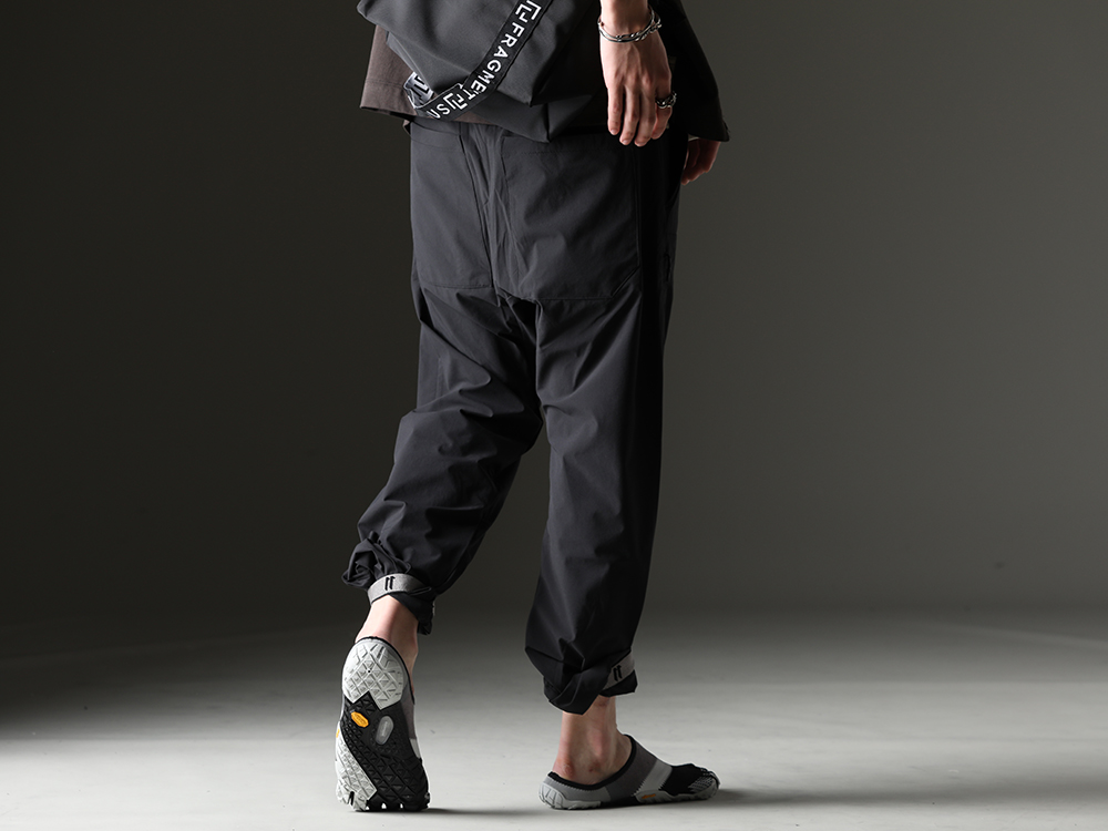 11 by Boris Bidjan Saberi / TAKAHIROMIYASHITATheSoloist. - Highly functional pants and shoes - P22-F1343-Black(P22 F1343 Black) sf.0008SS23-Black(nin-sabo-soloist.(fivefinger slip on) Black) - 3-006