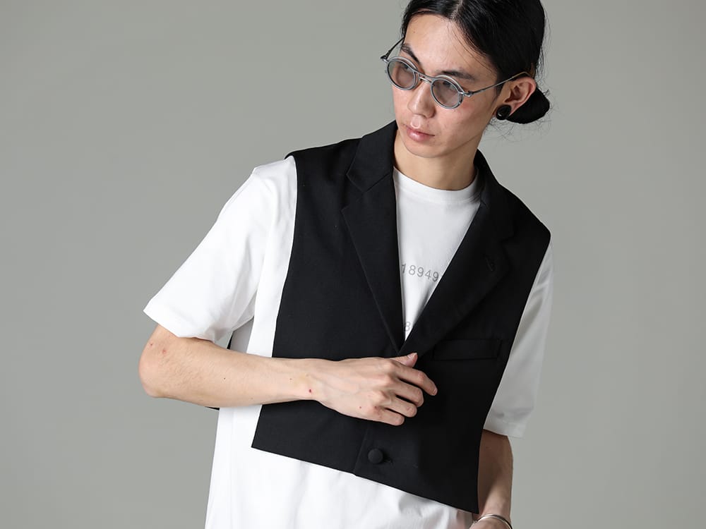 TAKAHIROMIYASHITATheSoloist 2023SS Attachment jacket with a vest-like feel  - VI-3609-01-Off-White - Short Sleeve Printed T-Shirt Off White - sj.0015SS23 - notched lapel attachment jacket. - RG2001TVA-Gray-Gray-Clear - RIGARDS collaboration sunglasses 2-003