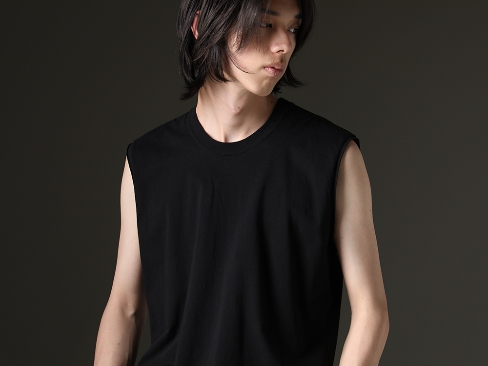 nude:masahiko maruyama - nude:masahiko maruyama's standard font prints and highly collectible graphic cutsew. - NU-1677-OffWhite(Sleeveless Back Print T-Shirt Off White) - 3-004