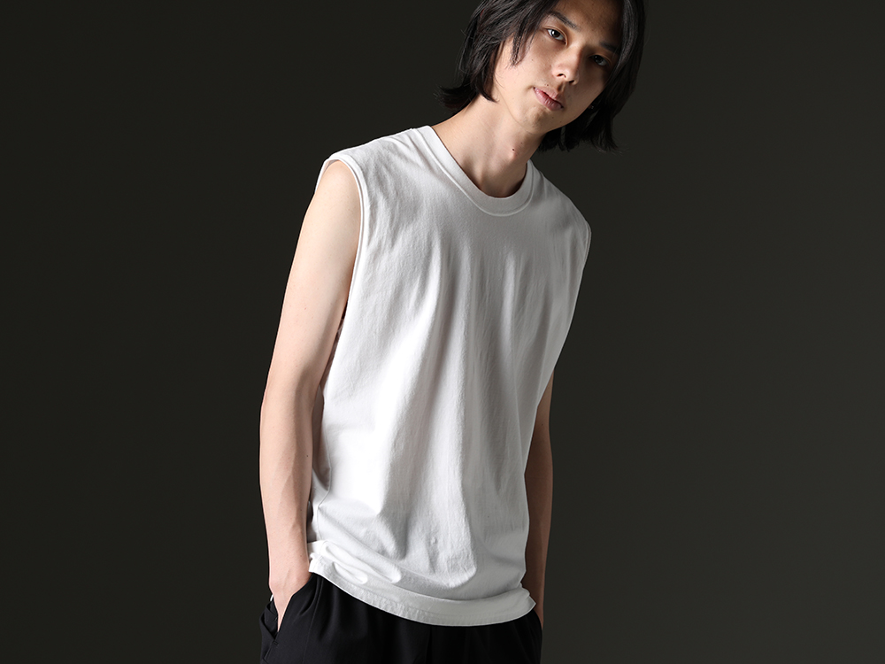 nude:masahiko maruyama - nude:masahiko maruyama's standard font prints and highly collectible graphic cutsew. - NU-1677(Sleeveless Back Print T-Shirt Black) - 3-006