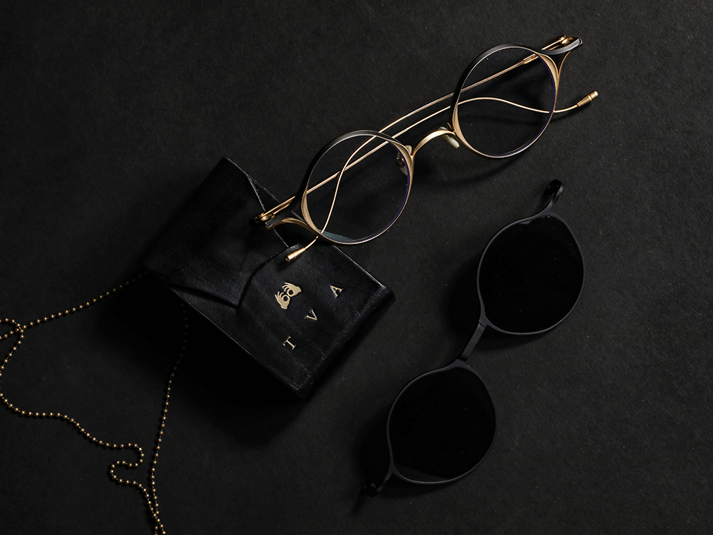 The Viridi-anne / RIGARDS - Add a sense of the season with sunglasses and necklaces. - RG1022TVA-GOLD+BLACK / BLACK(RIGARDS 10th Anniversary collaboration sunglasses GOLD+BLACK / BLACK) - 2-011