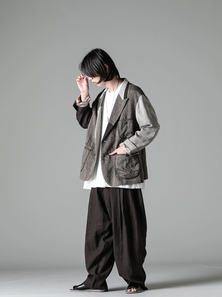 ZIGGY CHEN-Ziggy Chen 23SS (Spring-Summer) Styling Light jacket style with sandals for early summer weather - 0M2310916-Classic Patchwork 2B Blazer - O15TS1-KINARI-SS TEE Cotton Hemp Jersey Kinari - M 3940-Necklace mix + key ring - RG1911CU-JASPER-RG1911CU Mad Scientist Jasper - 0M2310501-Selvidge pleated wide leg trousers - 81127-PO-PETROSOLAUM Leather sandals Cordvan Butt 1-002