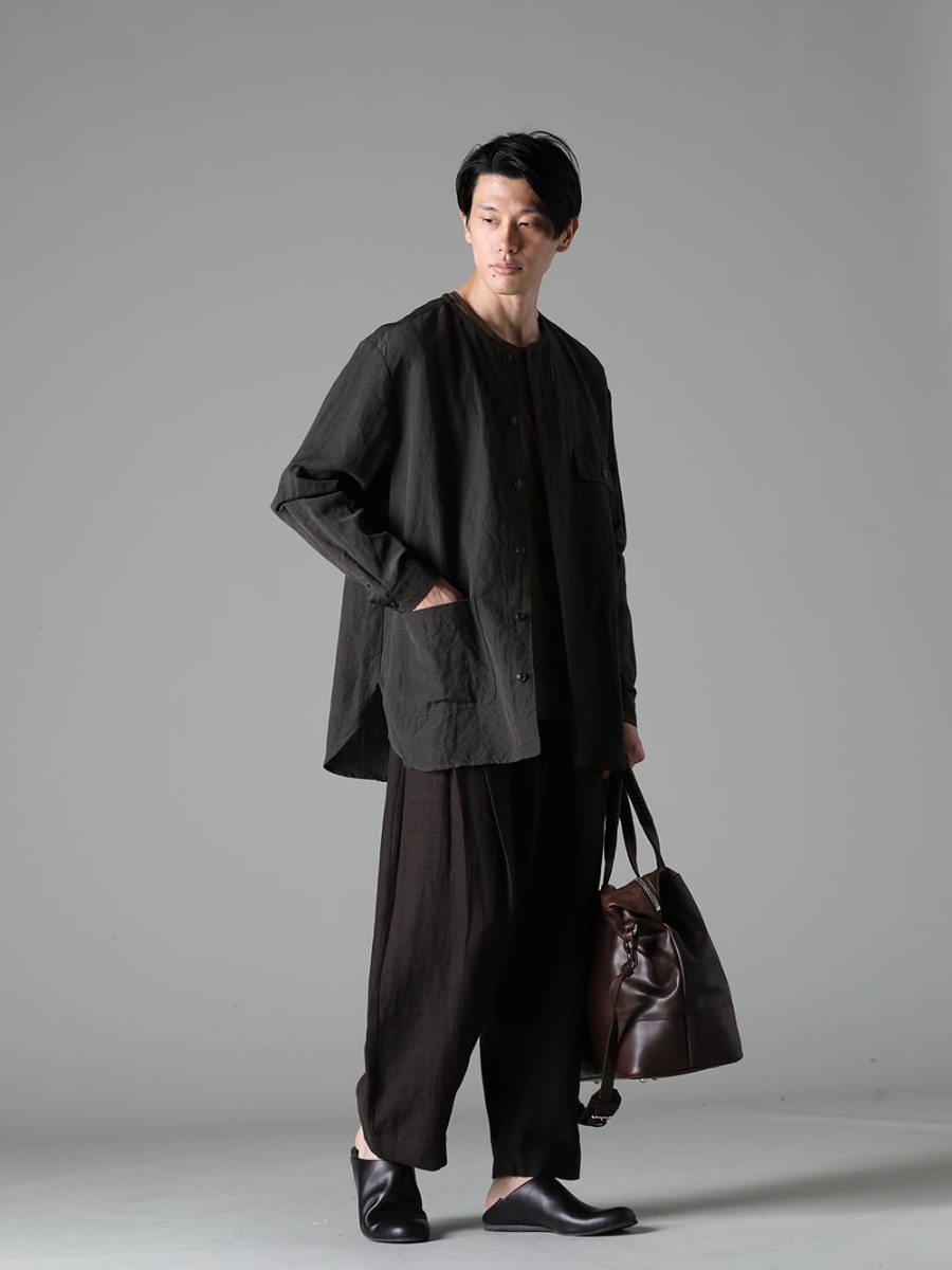 NOUSAN - ノウザン 2023SS アウター感覚のシャツで洗練された大人の印象を演出 - collarless pocket shirt ノーカラー ポケットシャツ - UM1552-Tan ジョセフ トップ タン - 0M2310501 セルビッジプリーツ ワイドレグトラウザーズ - 81111-5PO04 JAN JAN VAN ESSCHE X PETROSOLAUM バブーシュ - co23sscb030-brown コンボボストン カウミネラル ブラウン 1-004