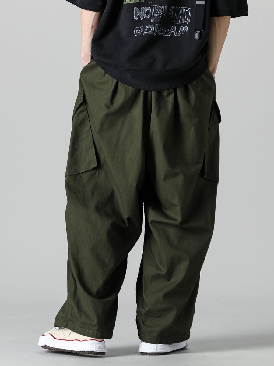 Yohji Yamamoto 2023SS Casual cargo pants that take advantage of the wide silhouette typical of Yohji Yamamoto! - HZ-P95-041-Khaki - 12 Tuck Work Pants Khaki
 - A04FW728 - PETERSON Original sole canvas Hicut sneaker 3-002