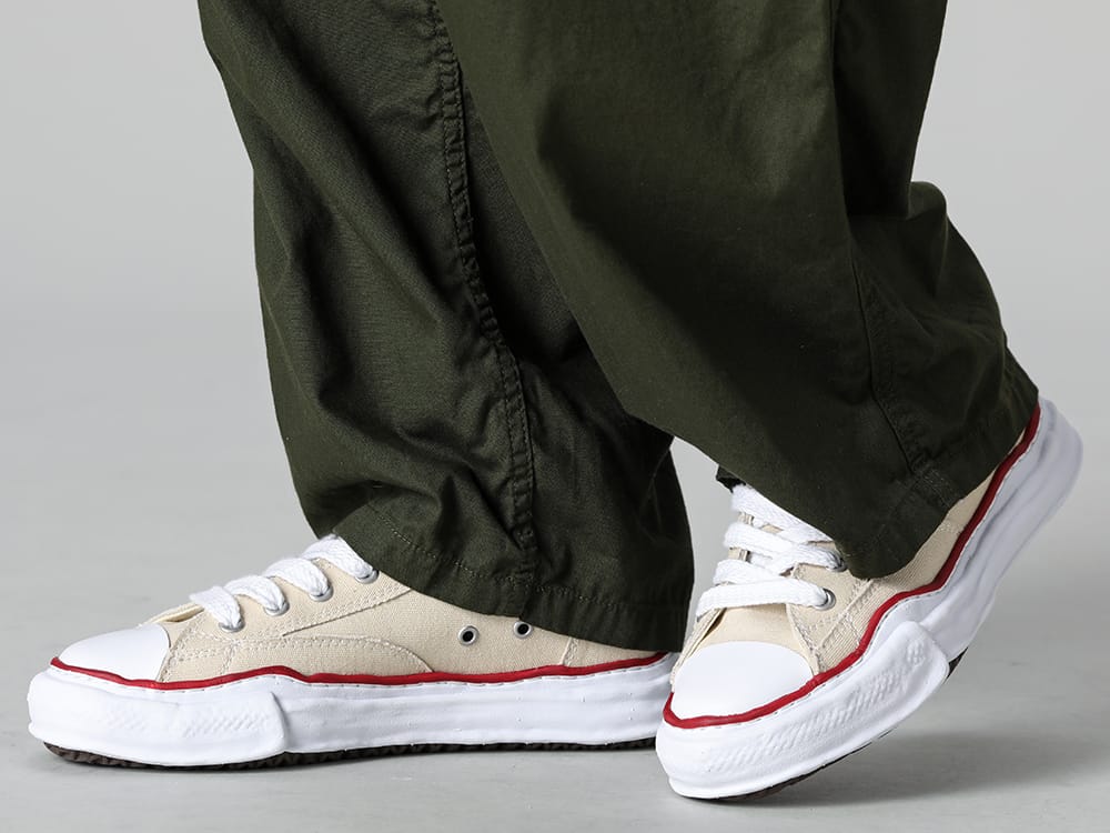 Maison MIHARAYASUHIRO 2023SS Casual cargo pants that take advantage of the wide silhouette typical of Yohji Yamamoto! - HZ-P95-041-Khaki - 12 Tuck Work Pants Khaki
 - A04FW728 - PETERSON Original sole canvas Hicut sneaker 3-006