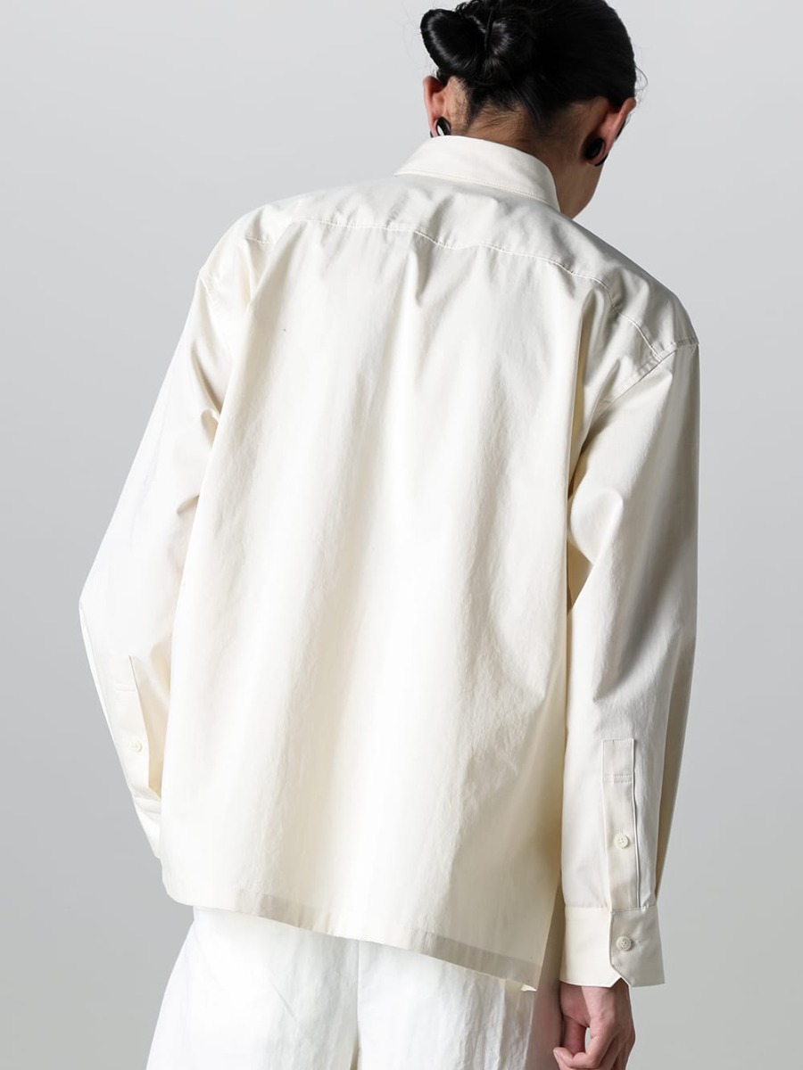 IRENISA 2023SS The new IRENISA cotton shirt is highly versatile and can be worn as a shirt or a blouson!  - IH-23SS-B020-CSS-Ivory - Wide Pockets Shirt Blouson Ivory 2-002