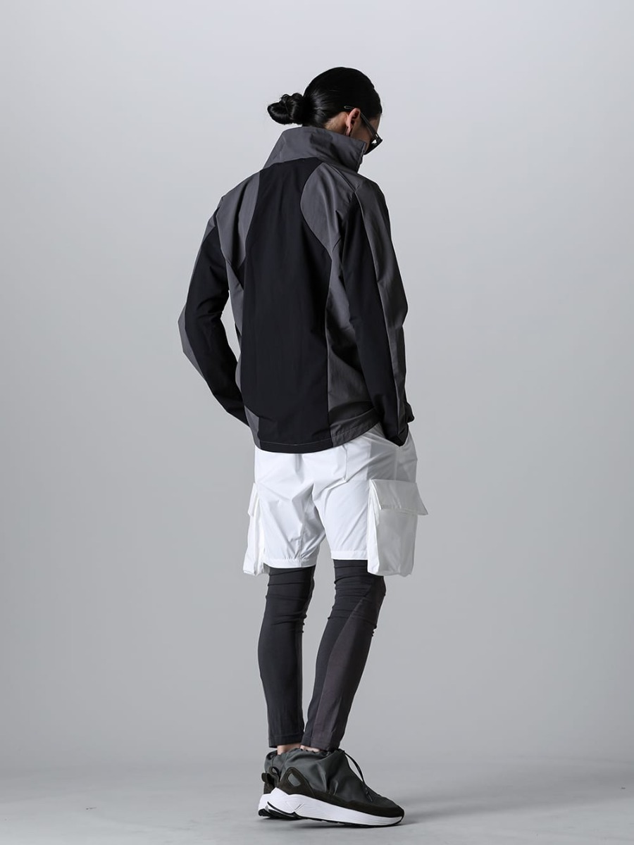 RIPVANWINKLE 2023SS Styling Techwear style mixed with RIPVANWINKLE, ACRONYM, and CIVILIZED - CVE-0024-Gray - Velocity Track Jacket Gray - S24-PR-C-Alpha Green  - Short Sleeve T-shirt Alpha Green - RW-538-White - Bush Shorts White - RW-518-M.Gray × G.Gray  - Bi-Color Leggins M.Gray × G.Gray 1-003