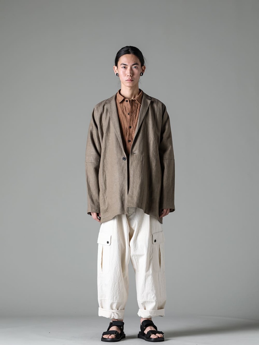  JAN JAN VAN ESSCHE 23SS(Spring-Summer) Styling - JAN-Jan Van Essche Tailored Jacket Unconstructed jacket style with high breathability and enough weight to withstand spring night breezes - JACKET#50-jacket #50-cement Hemp Twill - O15SRT4-KAKISHIBU-Bomer Shirt Kakishibu Die Flax Lawn - O15TT1-Mesh-YELLOW-BEIGE-Sleeveless Tee Cotton Mesh Yellow Beige - O15TR3-KINARI-Cargo Trousers Kinari Fine Canvas - US9561-Black-Men's Sandals Black 1-001