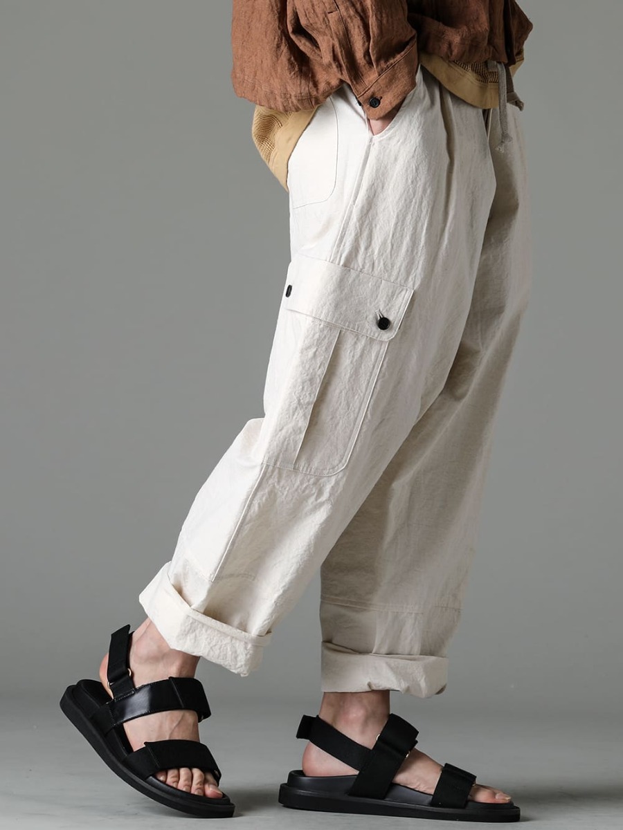 JAN JAN VAN ESSCHE 23SS(Spring-Summer) Cargo pants in kinari color that makes earth color style look fresh at once - O15TR3-KINARI-Cargo trousers Kinari Fine Canvas - US9561-Black-Men’s Sandals Black 4-002