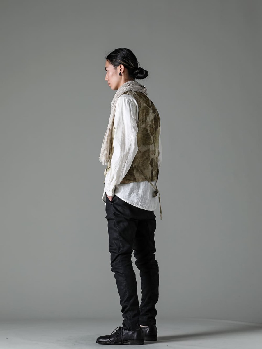 NOUSAN 23SS スタイリング Stylish mix coordination with NOUSAN items - 3-B gilet-Leaf Print-3B Gilet (leaf print) - shirt-Regular collar shirt - Stole-No-1-Sole Linen gauze Beige - M3022-Smeared-Black-Ribbed Insert Dart Slim Pants Shimmering Black - 992X-Black-Classic Derby Shoes Lace Up Single Sole - Horse Full Grain - 992X 1-002