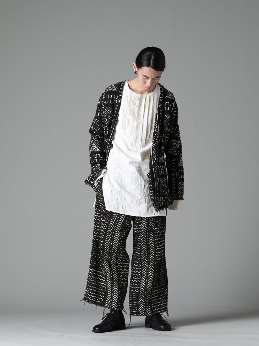 OLUBIYI THOMAS 2023SS - African textiles that reflect cultural backgrounds, beliefs and lifestyles - African Style Charm - Brand's basic style with restocked drawstring trousers - 2305.9 Pleated Bib Shirt - 3202.7-1 Kimono Back Cardigan #1 - 2507.94-2 Wide Legged Drawstring Trousers #2 - 792Z Classic Derby Shoes Double Sole - Horse Full Grain Leather - 792Z 1-001