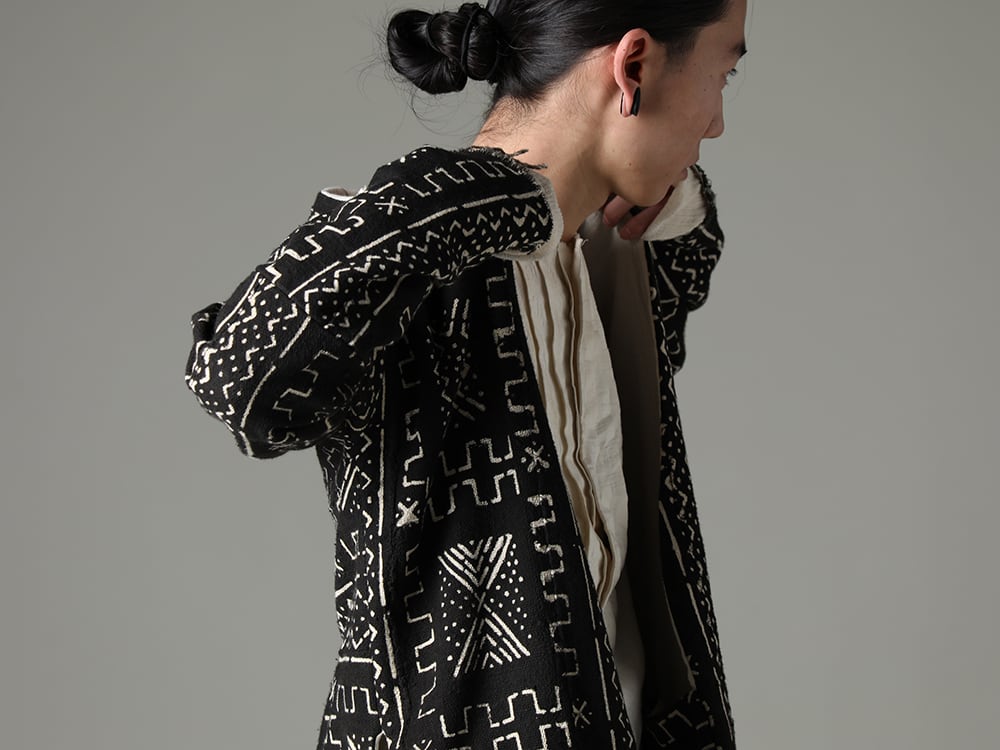 OLUBIYI THOMAS 2023SS Unique style combining 'Kimono-back cardigan' inspired by Japanese kimono and 'pleated bib shirt' using '50s deadstock curtains - 2305.9 Pleated Bib Shirt - 3202.7-1 Kimono Back Cardigan #1 3-004