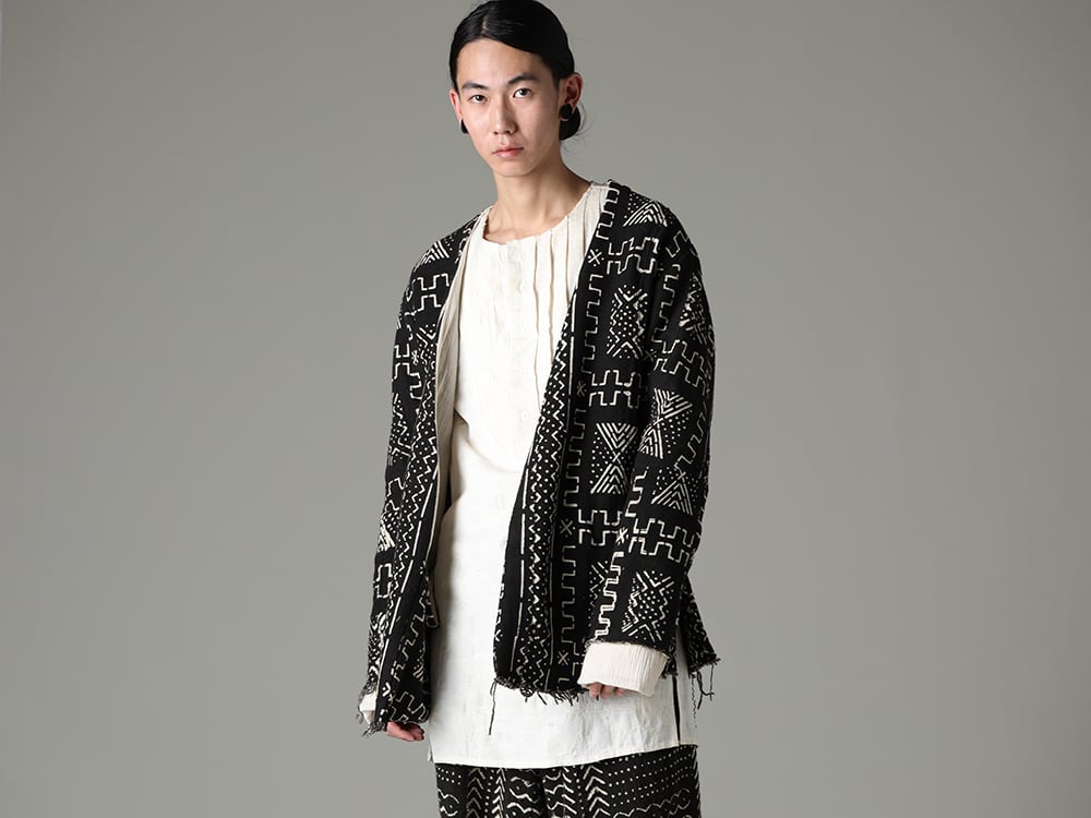 OLUBIYI THOMAS 2023SS Unique style combining 'Kimono-back cardigan' inspired by Japanese kimono and 'pleated bib shirt' using '50s deadstock curtains - 2305.9 Pleated Bib Shirt - 3202.7-1 Kimono Back Cardigan #1 3-005