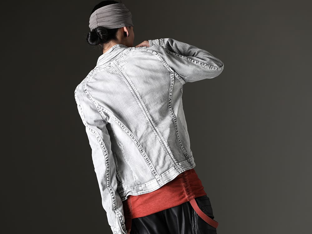 Julius / D.Hygen 2023SS - Seamed jacket with an original finish in bleached black denim 