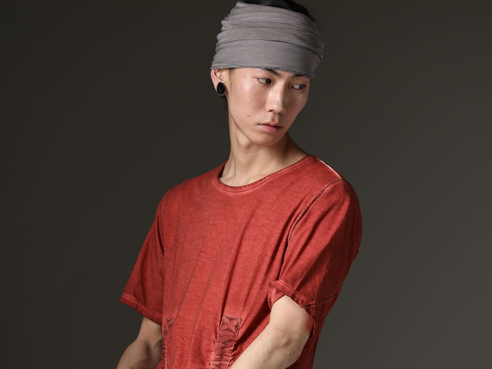 Julius / D.Hygen 2023SS - Seamed jacket with an original finish in bleached black denim 