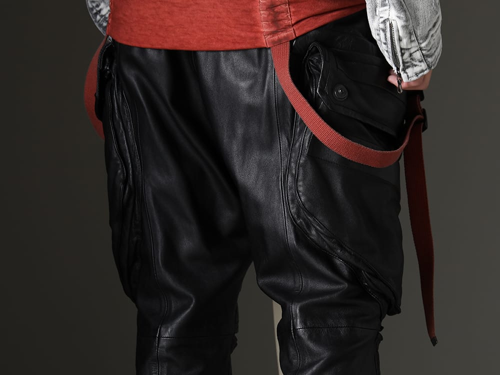 Julius 2023SS The popular gas mask cargo pants made of lamb leather - 819PAM4(Lamb Leather Gas Mask Skinny Pants) - 3-006