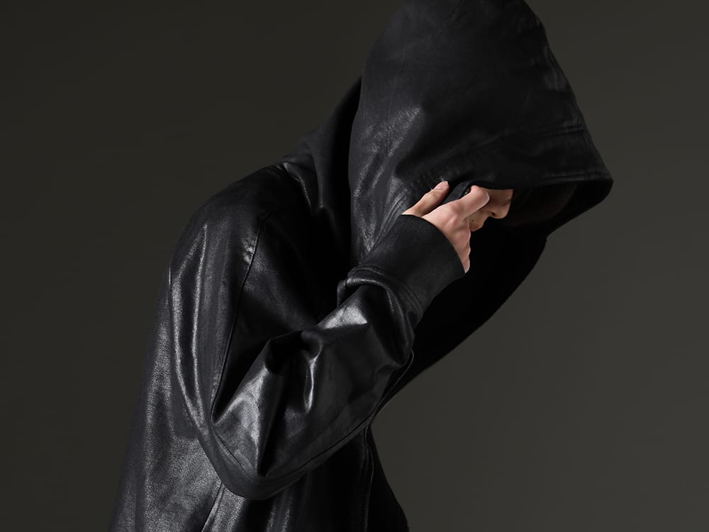 JULIUS 2023SS - Sophisticated fabric feel and brand worldview created by dyeing - 819CUM1-C(Front Zip Coating Sweat Hoodie) - 2-010