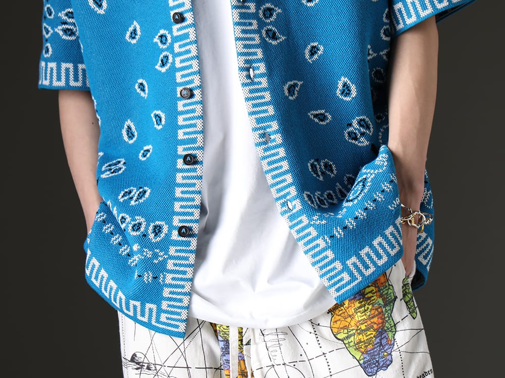 アラヌイ / アクロニウム  / タカヒロミヤシタザソロイスト 2023SS - アートと職人技が融合した鮮やかなショートスリーブシャツ - LMHS23-022(バンダナ ピケットシャツ ブルースウィムマルチ) S25-PR-C-White(Sleeveless T-shirt White) sa.0036SS23-Silver(ボーンシェイプド カラビナ ブレスレット/S/シルバー) sa.0036SS23-Gold(ボーンシェイプドカラビナブレスレット-S- ゴールド) - 2-005