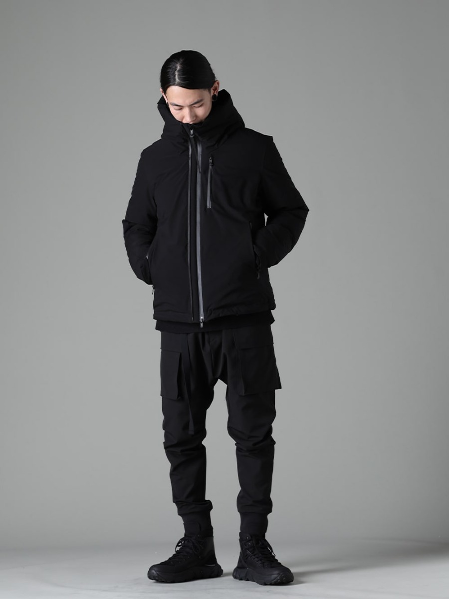 The Viridi-anne 23-24AW VI-FR-003-06 FASCINATE_THE R Limited Down Jacket 3-002