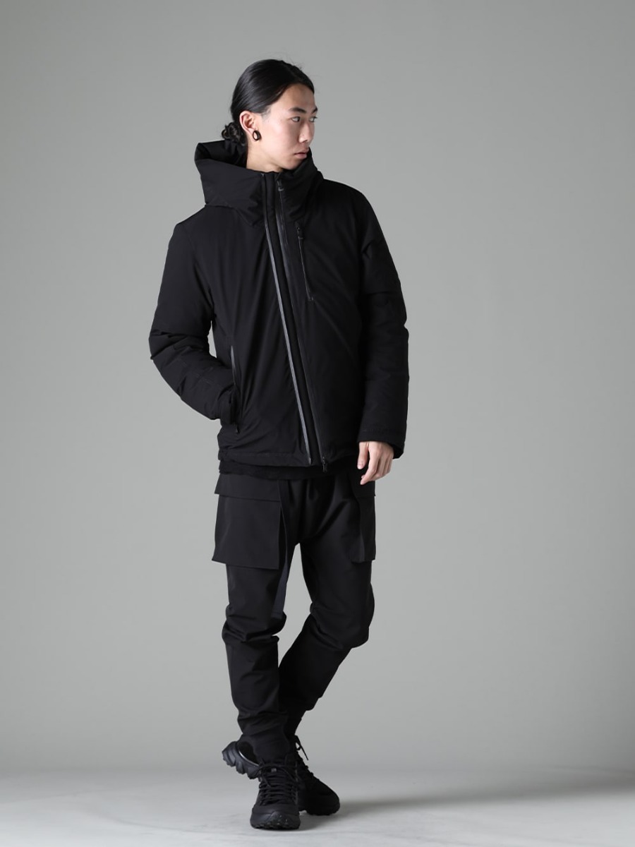 The Viridi-anne 23-24AW VI-FR-003-06 FASCINATE_THE R Limited Down Jacket 3-003