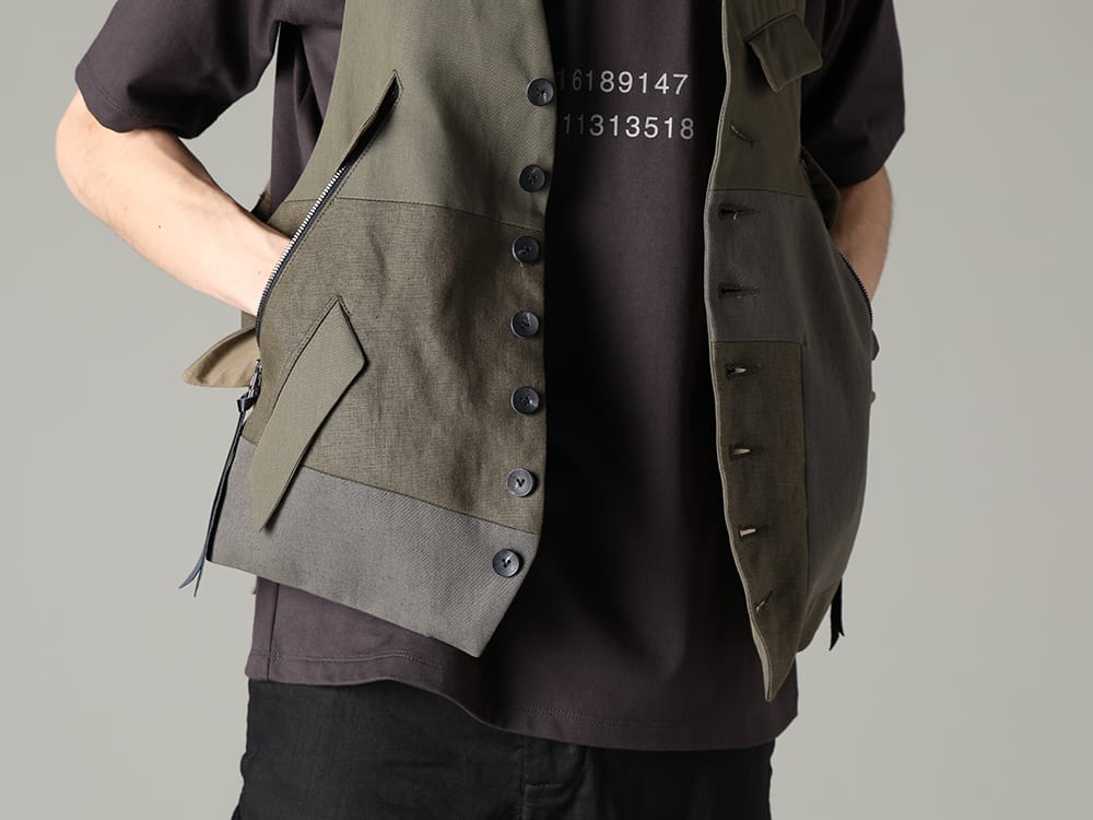 ザ ヴィリディアン 2023SS - 落ち着いた色味の中に小物類をオン - VI-3567-06-Dark-Olive(フラグメント ベスト ダークオリーブ) VI-3609-01-Brown-Gray(半袖プリントTシャツ ブラウングレー) - 2-005