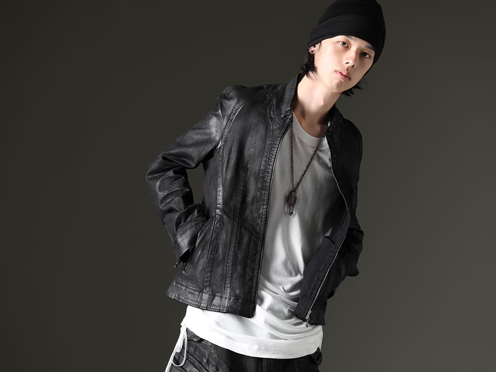 Julius / Parts of Four 2023SS - Select drawcord short sleeve T that goes well with seamed jacket - 819BLM2-C(10.5oz 10.5oz Stretch Denim Coating Seamed Jacket) 819CUM4-offwhite(Cotton/Cupro Jersey Drawcord Short Sleeve T-Shirt Off White) 819ACU3-black(Cotton/Cupro Jersey Hair Band Black) R-198-MA+BAQ(Talisman necklace SPECIMEN Brandberg Amethyst Quartz) - 2-001