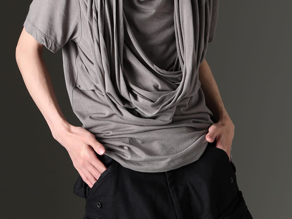 JULIUS 2023SS - Beautiful and practical cotton cupra drape-neck T-shirt - 819CUM5-gray(Cotton/Cupro Jersey Drape Neck Short Sleeve T-Shirt Gray) - 2-007