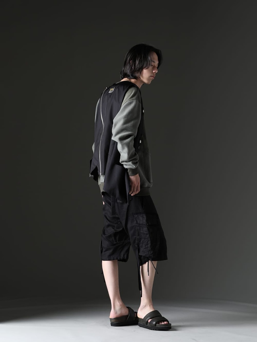 TAKAHIROMIYASHITATheSoloist. / ink / WERKSTATT:MÜNCHEN / masnada / GUIDI 2023SS - Casual dressing with black as the main color - sj.0006bSS23(new two-way zip reverse odd vest.(solid)) ink23-04-Khaki(Military Reverse Sweat Khaki) M3501(Necklace charms) M3058(Drawstring Hem Bermudas) BRK03(Rubber Sole Sandal - Calf Full Grain - BRK03) - 1-002