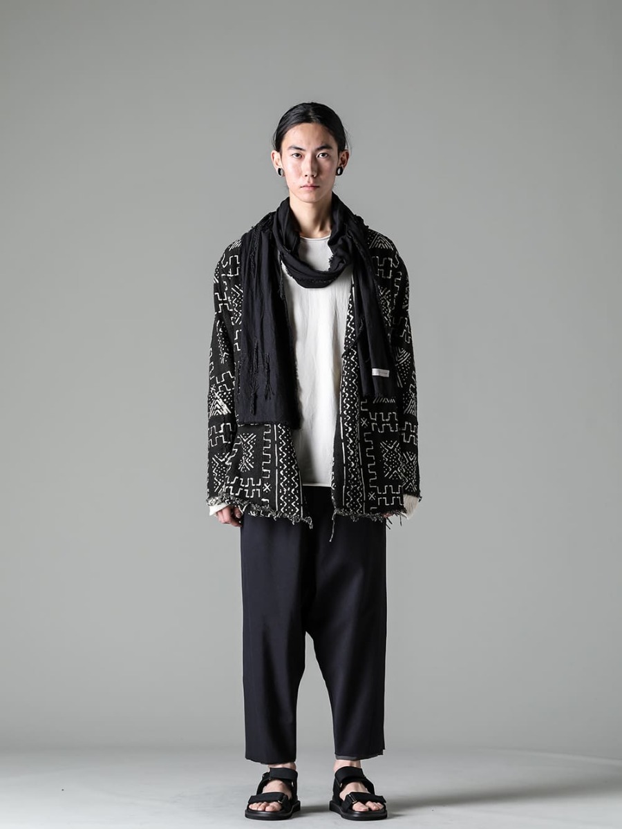 OLUBIYI THOMAS 23SS - Cardigan that can be worn in different situations indoors and outdoors - Unique coordination for various occasions - 3202.7-1-Kimono Back Cardigan #1 - T1-mrc-off w-Micro Brushed Cotton Long Sleeve Cut & Sewn Off White - Stole-No-8-Stole Cross stitch linen Black - PTN-IRKL-Black-Dropcrotch cropped pants Cotton/silk /viscose Black - US9561-Black-Mens Sandal Black 1-001