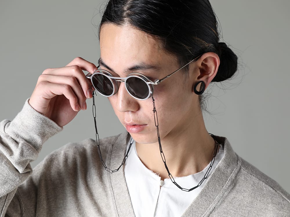 RIGARDS 2023SS Adding an Antique Atmosphere with Accessories  - RG2001TVA-Gold-Silver-D.Gray - RIGARDS collaboration sunglasses - AT003TVA-Dark-Copper - RIGARDS collaboration Holder chain 2-005