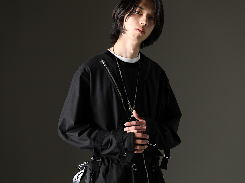 タカヒロミヤシタザソロイスト. / ワークスタッドミュンヘン ブランドらしい個性的なディテールを落とし込んだオーバーオール - sj.0009bSS23(ニューロングジョンオーバーオール ソリッド) M3940(ネックレス ミックス + キーリング) - 2-001