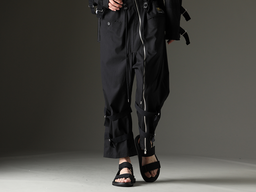 タカヒロミヤシタザソロイスト. / ユマ・ワン ブランドらしい個性的なディテールを落とし込んだオーバーオール - sj.0009bSS23(ニューロングジョンオーバーオール ソリッド) US9561-Black(メンズ サンダル ブラック) - 2-009