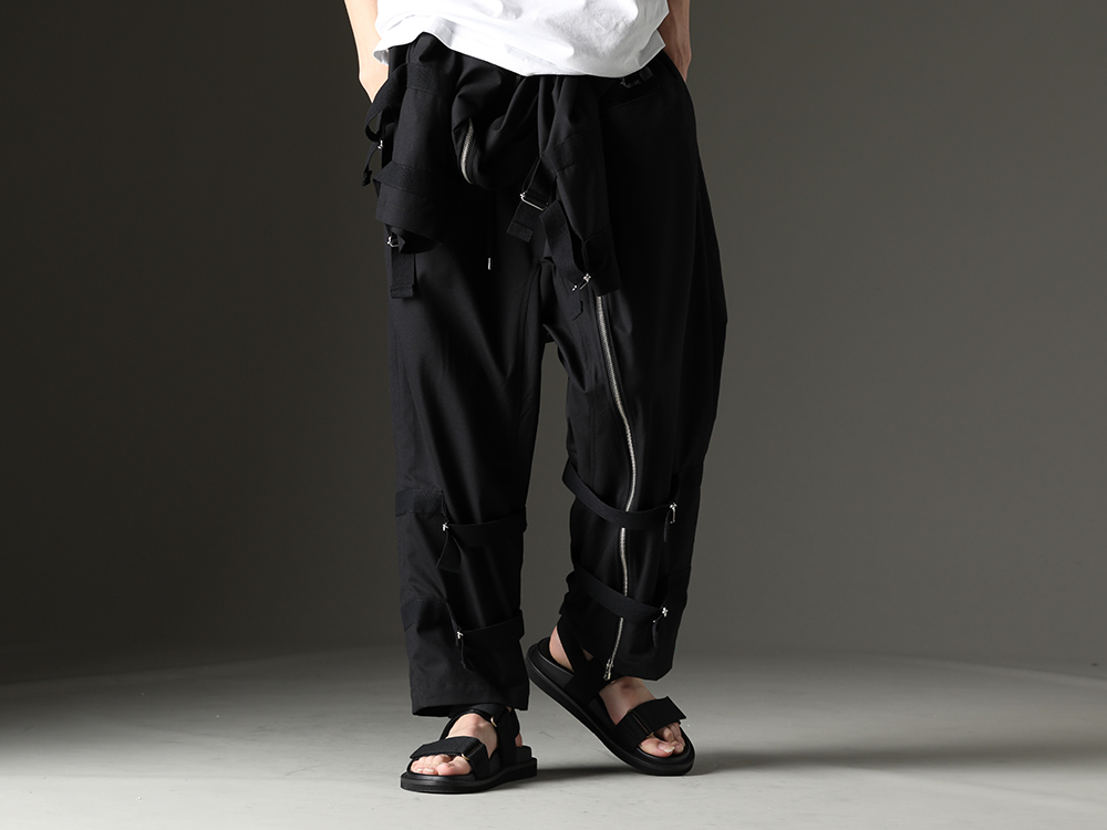 タカヒロミヤシタザソロイスト. / ユマ・ワン 男らしさを感じさせる腰巻きスタイル - sj.0009bSS23(ニューロングジョンオーバーオール ソリッド) US9561-Black(メンズ サンダル ブラック) - 3-004