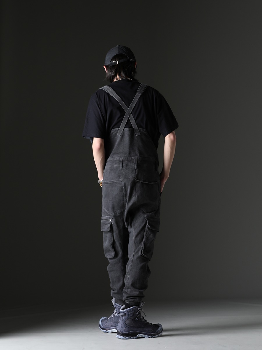 ink / NVCLEAR / Gerochristo / TAKAHIROMIYASHITATheSoloist. / D.HYGEN / 11 by Boris Bidjan Saberi - The overalls style is a great way to add variety to your styling. - ink23-07-M-3(Crack S/S T-shirt - M3) NV_002-Black-Dye(
NV LOGO FR ARMY COTTON CAP BLACK DYE) GP3(Cross Pendant) GN1-50(Handmade Chain Necklace 50cm) sa.0037SS23-Gold(bone shaped carabiner bracelet.-L- Gold) sa.0036SS23-Silver(Bone Shaped Carabiner Bracelet.-S- Silver) ST107-1423S-Charcoal(Hyper Stretch Cotton Denim Cargo Overalls Charcoal) BOOT2-GTX-BLACK-DYE-001(BOOTS2-GTX-BLACK-DYE-001) - 1-003