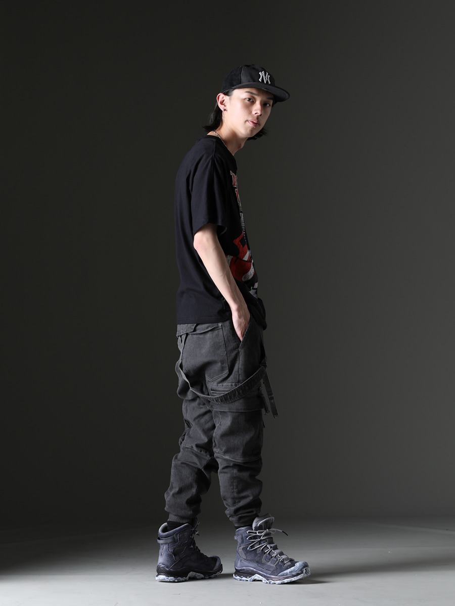 ink / NVCLEAR / Gerochristo / TAKAHIROMIYASHITATheSoloist. / D.HYGEN / 11 by Boris Bidjan Saberi - The overalls style is a great way to add variety to your styling. - ink23-07-M-3(Crack S/S T-shirt - M3) NV_002-Black-Dye(
NV LOGO FR ARMY COTTON CAP BLACK DYE) GP3(Cross Pendant) GN1-50(Handmade Chain Necklace 50cm) sa.0037SS23-Gold(bone shaped carabiner bracelet.-L- Gold) sa.0036SS23-Silver(Bone Shaped Carabiner Bracelet.-S- Silver) ST107-1423S-Charcoal(Hyper Stretch Cotton Denim Cargo Overalls Charcoal) BOOT2-GTX-BLACK-DYE-001(BOOTS2-GTX-BLACK-DYE-001) - 1-005