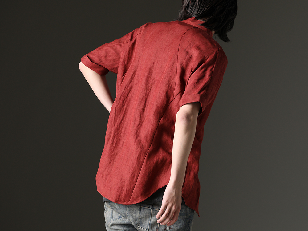 D.HYGEN - A design that allows a wide range of coordination - ST102-0723S-Brick(Linen And Rayon Salt Shrink-Dyed Short-Sleeved Banded Collar Shirt Brick) - 3-003