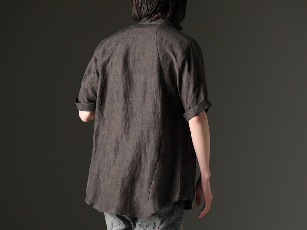 D.HYGEN - A design that allows a wide range of coordination - ST102-0723S-Charcoal(Linen And Rayon Salt Shrink-Dyed Short-Sleeved Banded Collar Shirt Charcoal) - 3-008