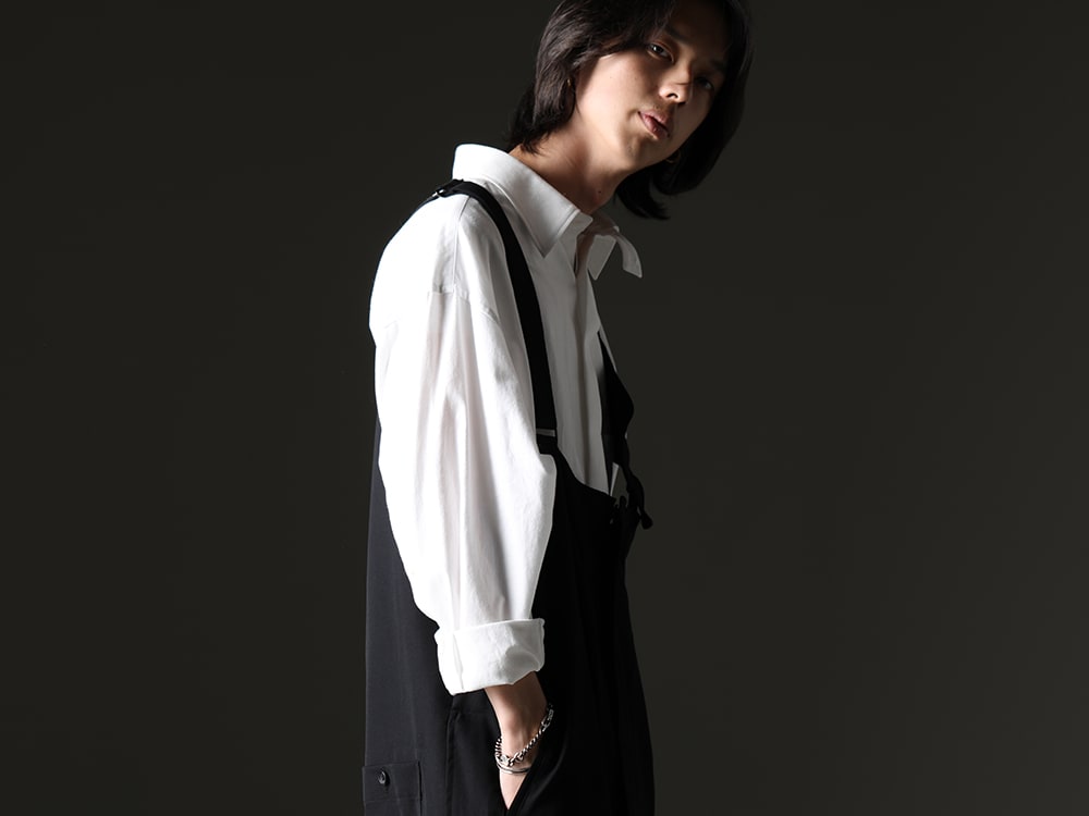 Yohji Yamamoto / WERKSTATT:MÜNCHEN - The seemingly simple yet intricately detailed switch blouse - HZ-B14-047(Sleeve Button Switch Blouse) M3922(Choker Double Chains) M2564(Bracelet round tag) M2211(Bracelet Crossed) - 2-002