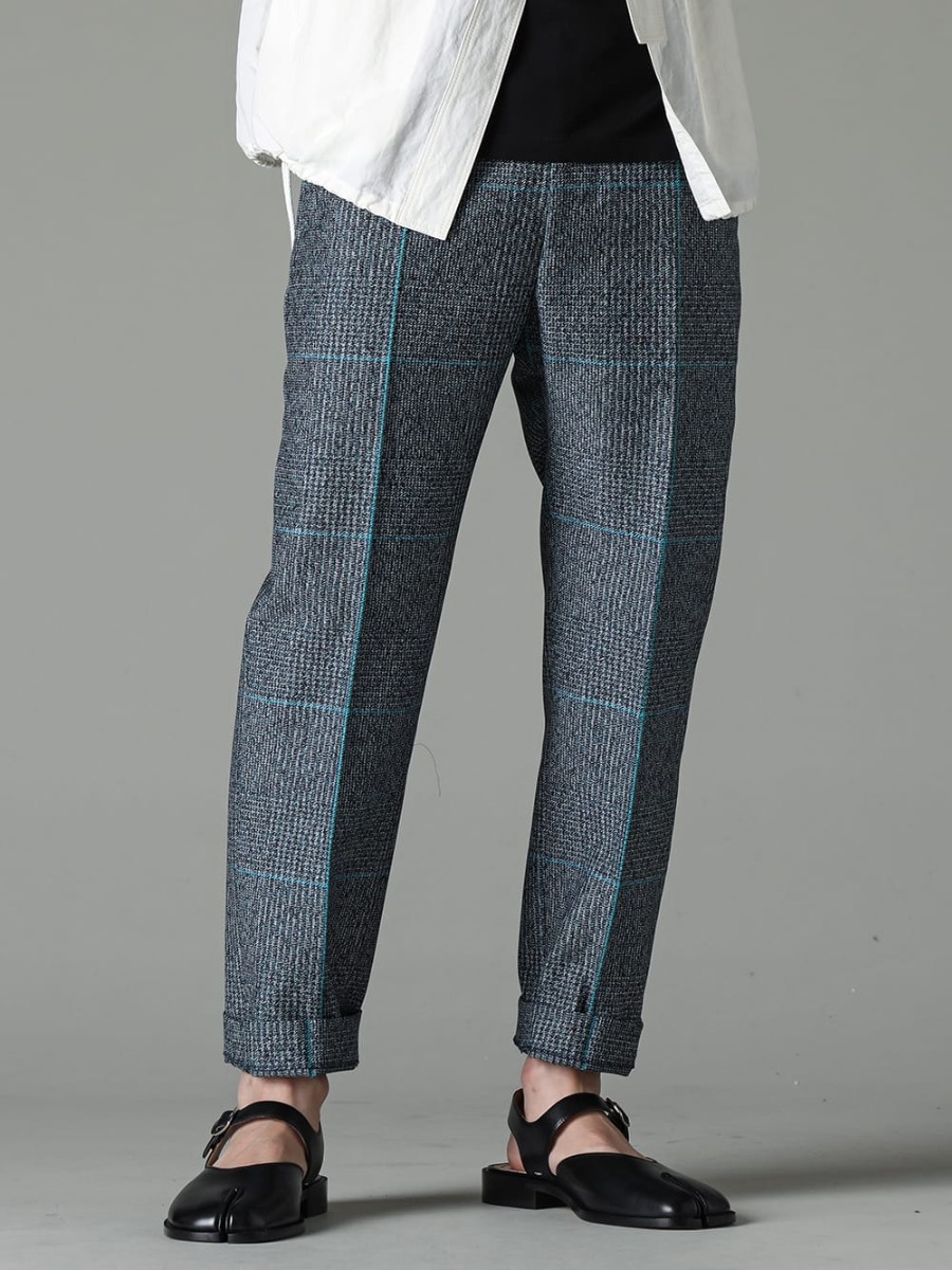 IRENISA 2023SS No tuck straight pants featuring a classic original check pattern that accentuates the legs beautifully! IH-23SS-P019-MS - No Tuck Straight Pants（Jacquard）- S57WP0082 - Tabi Sandals 3-001