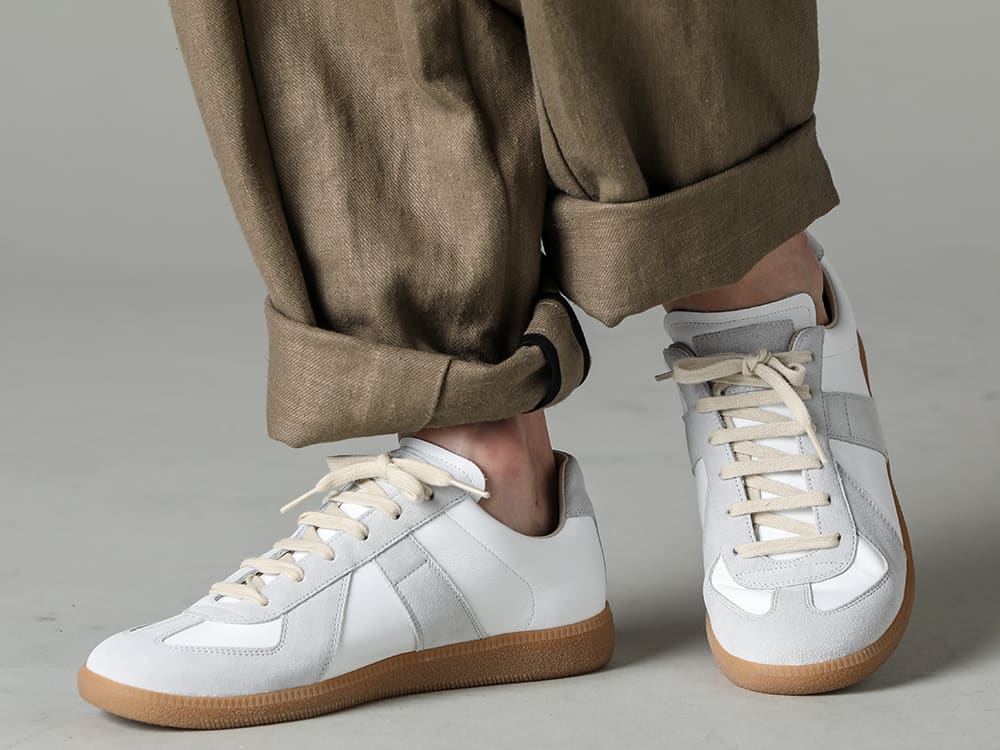 JAN JAN VAN ESSCHE- JAN JAN VAN ESSCHE 23SS(Spring-Summer) Margiela’s classic sneakers that can be casual down while adding adult quality to your style - TROUSERS#72-Cement- Trousers #72 Cement Hemp Twill - S57WS0236-Replica Low Top Sneakers 3-004