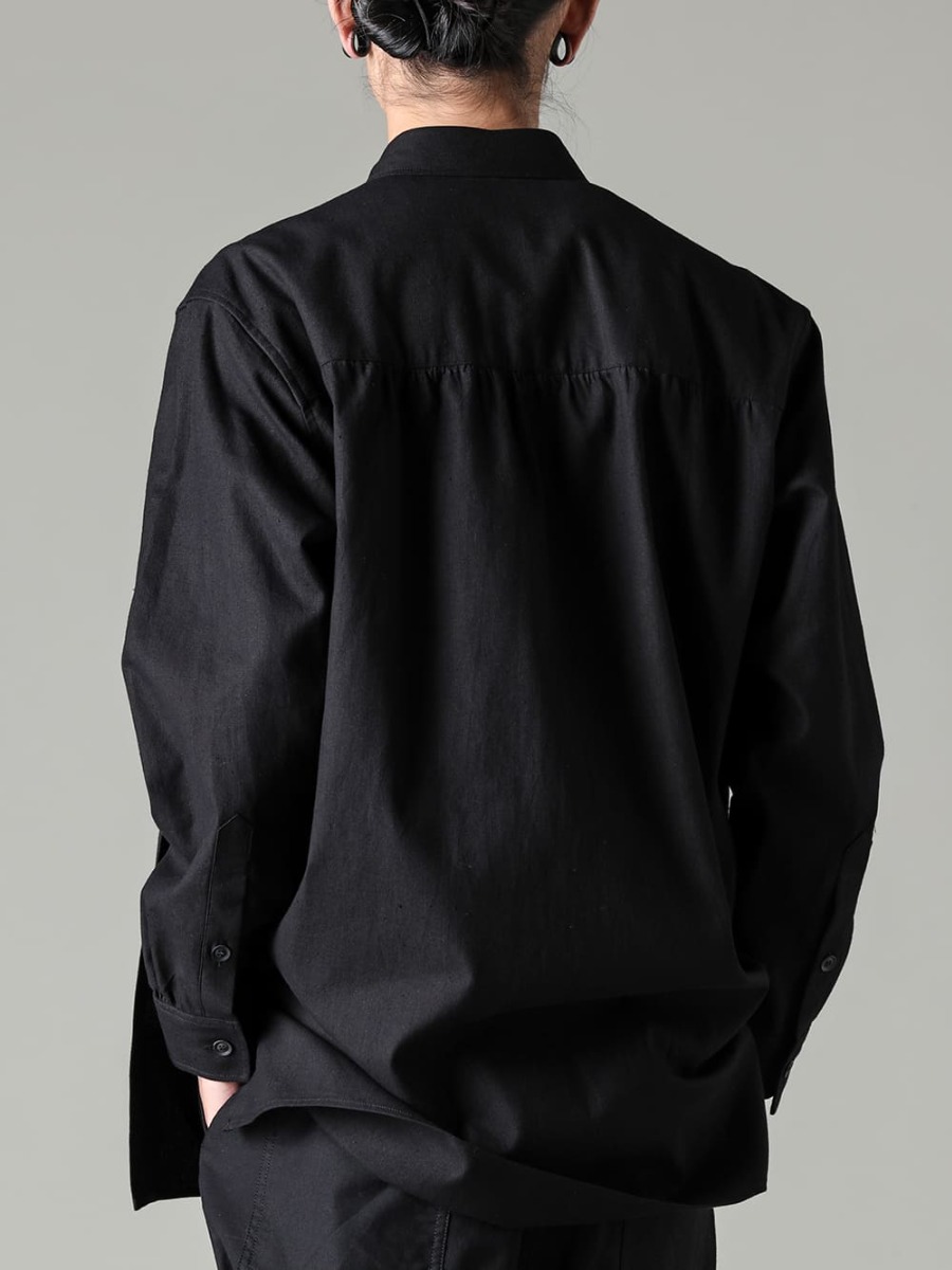 Yohji Yamamoto 23-24AW (Autumn/Winter) Yohji Yamamoto - 23-24AW (Autumn/Winter) collection Style #1. 1-008