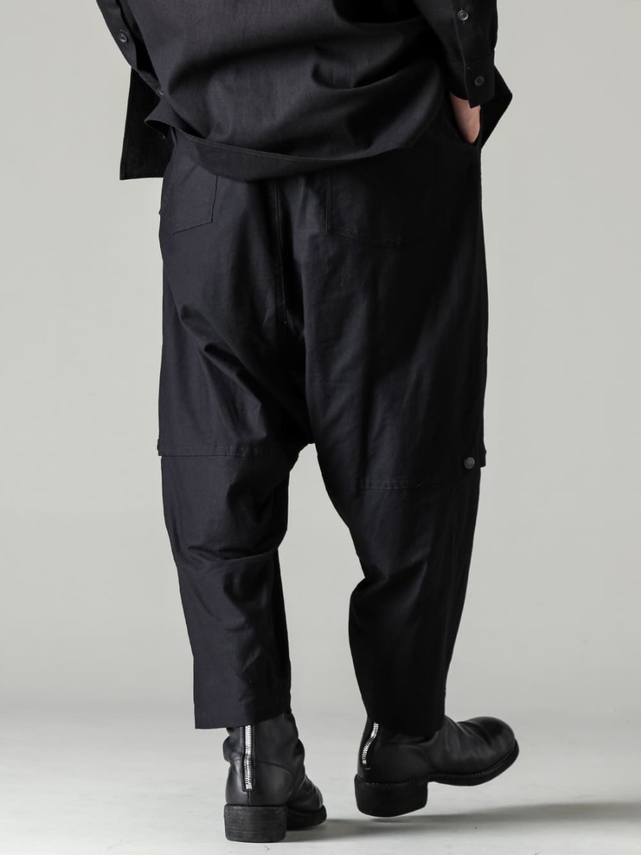 Yohji Yamamoto 23-24AW (Autumn/Winter) Yohji Yamamoto - 23-24AW (Autumn/Winter) collection Style #1. 1-011