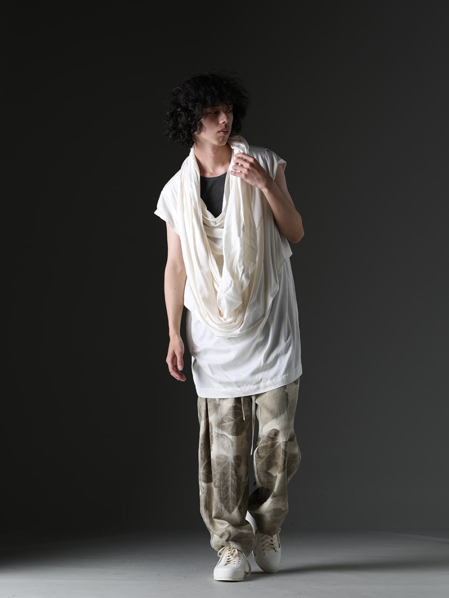 Julius / D.HYGEN / Nousan / FEIT - Introducing the Drape Neck Pullover Shirt with 3 Types of Pants - 819SHM3-offwhite(Rayon/Cotton Cloth Drape Neck Pullover Off White) ST101-1123S-Charcoal(Cotton And Rayon Ribbed Tank Top Chacoal) villa-A-23SS-Leaf Print(villa：Wide Easy Pants (Leaf Print)) FEIT-Hand-Sewn-Low(FEIT Hand Sewn Low) - 1-003