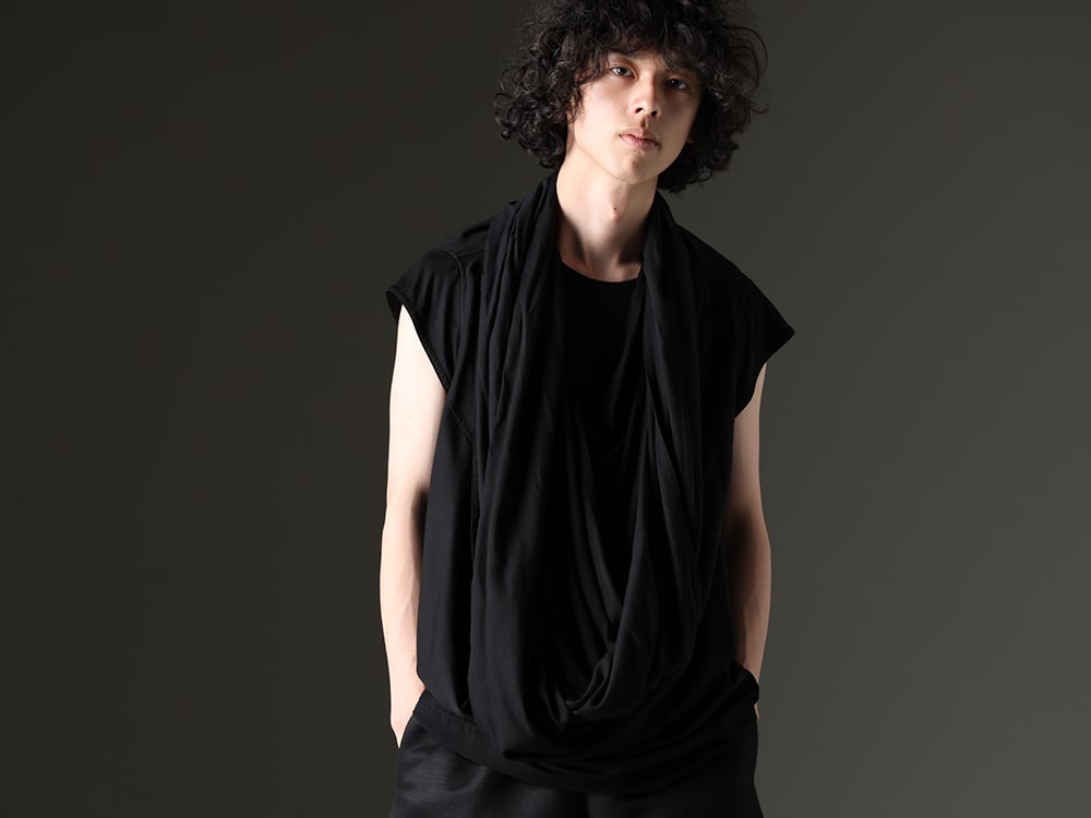 Julius - A Transformative Pullover Shirt in Black, Off-White, and Gray - 819SHM3-black(Rayon/Cotton Cloth Drape Neck Pullover Black) - 2-002