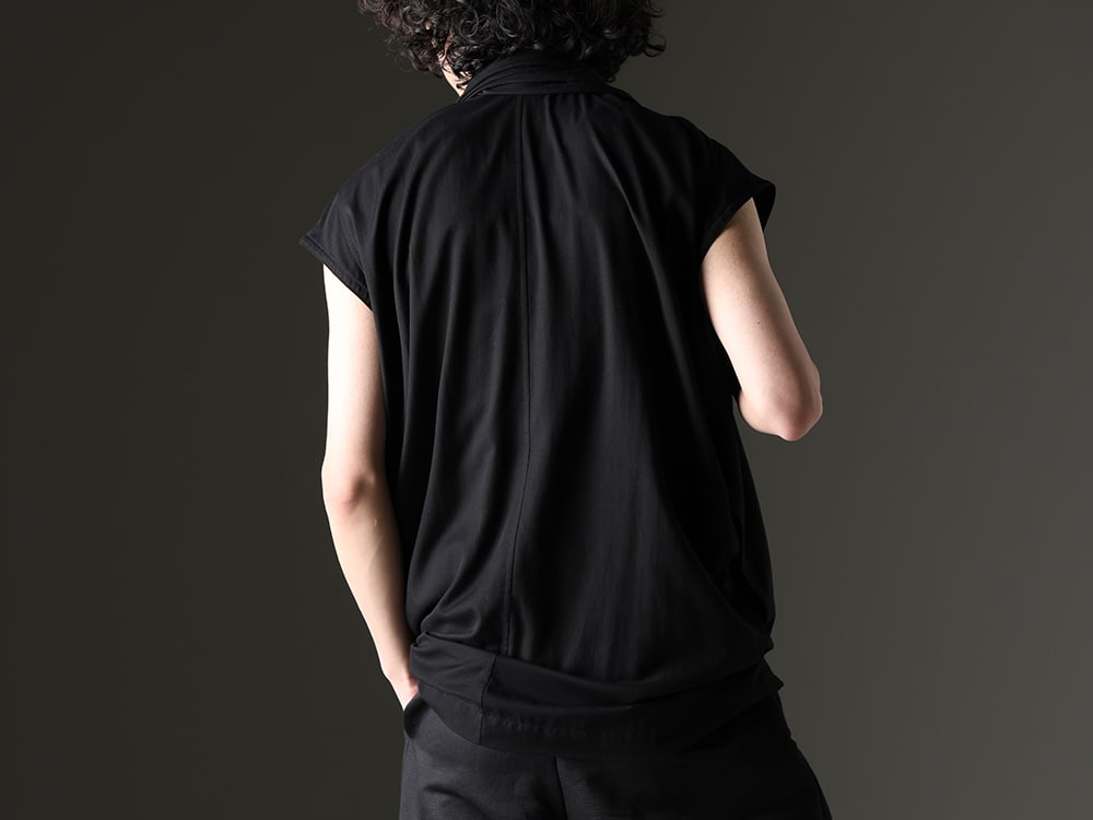 Julius - A Transformative Pullover Shirt in Black, Off-White, and Gray - 819SHM3-black(Rayon/Cotton Cloth Drape Neck Pullover Black) - 2-004