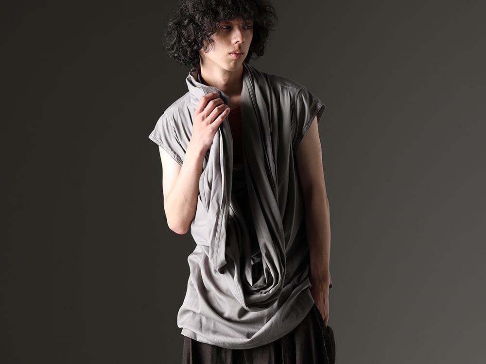 Julius - A Transformative Pullover Shirt in Black, Off-White, and Gray - 819SHM3-gray(Rayon/Cotton Cloth Drape Neck Pullover Gray) - 2-012