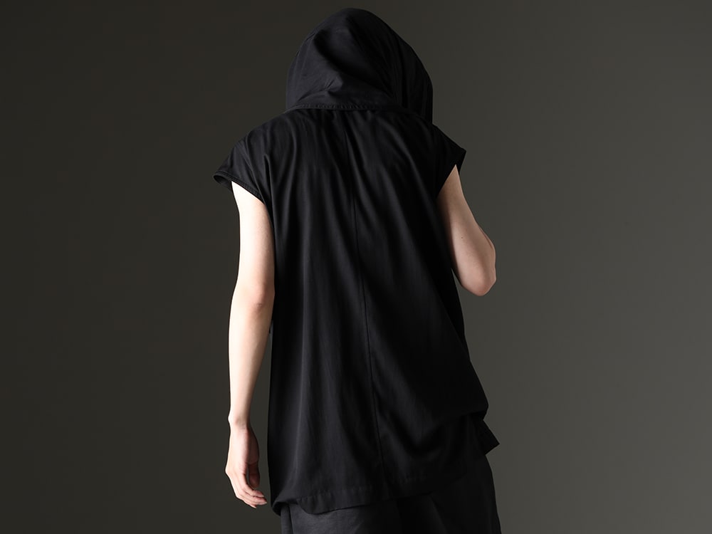 Julius - Utilizing the Hoodie Design for Further Variation - 819SHM3-black(Rayon/Cotton Cloth Drape Neck Pullover Black) - 3-003